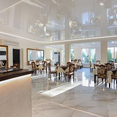 Hotel Continent Поляна Экстерьер фото